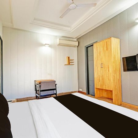 Townhouse Sector 49 Sohna Road Hotel Gurgaon Eksteriør billede