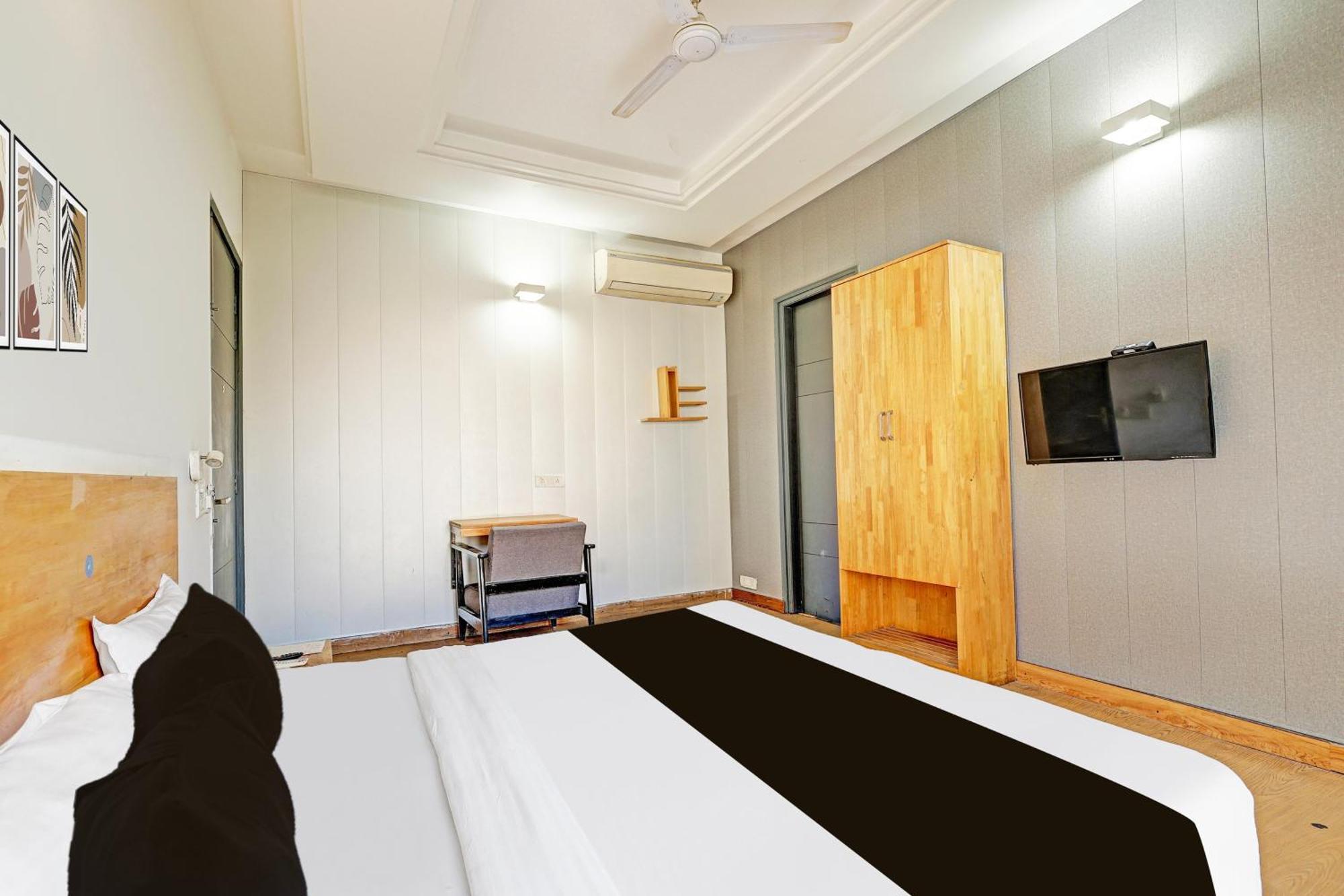 Townhouse Sector 49 Sohna Road Hotel Gurgaon Eksteriør billede